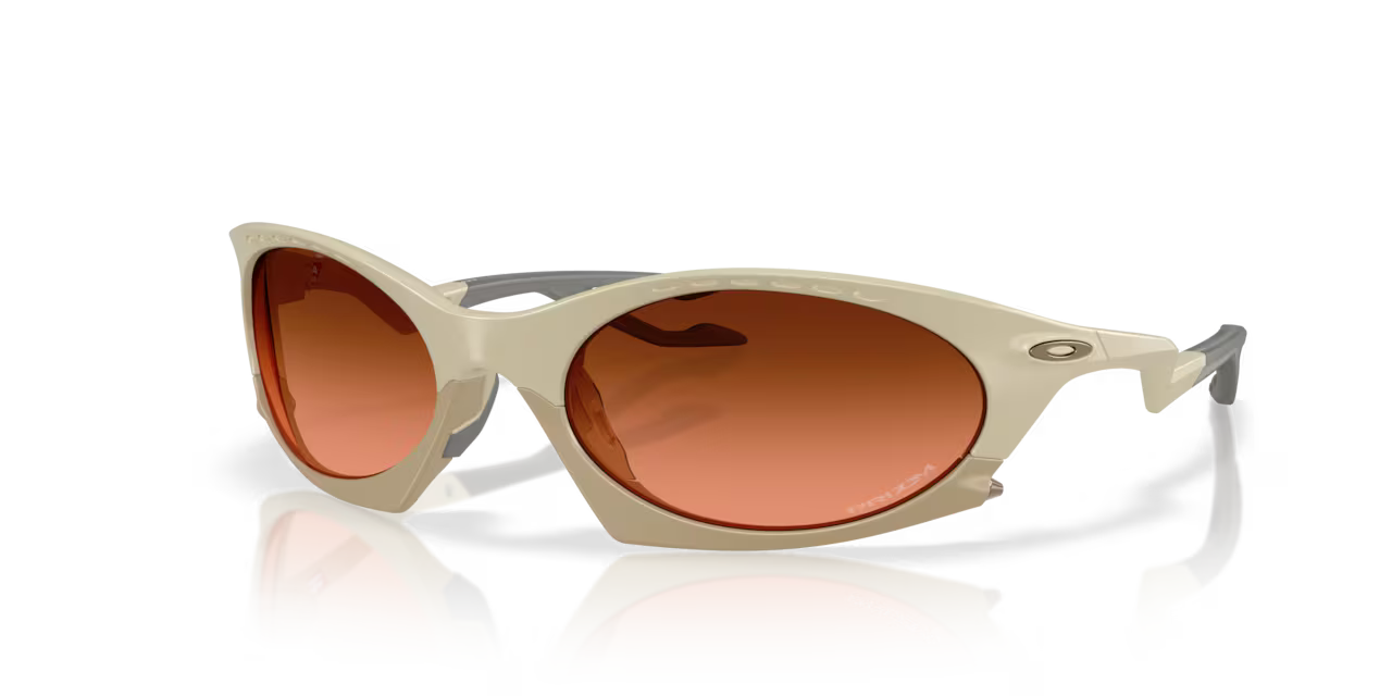 Oakley Plantaris OO943702 Matte Sand Prizm Brown Gradient