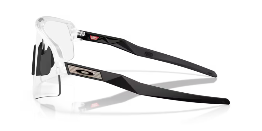 Oakley Sutro Lite Sweep 946539 Matte Clear Clear to Black Iridium Photochromic