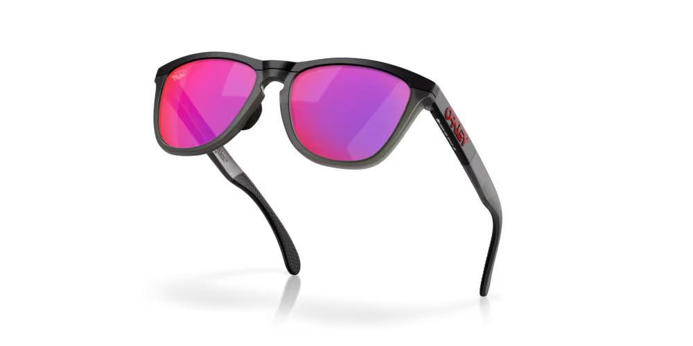 Oakley Frogskins Range Maverick
Vinales Özel Seri Matte Black Prizm Road