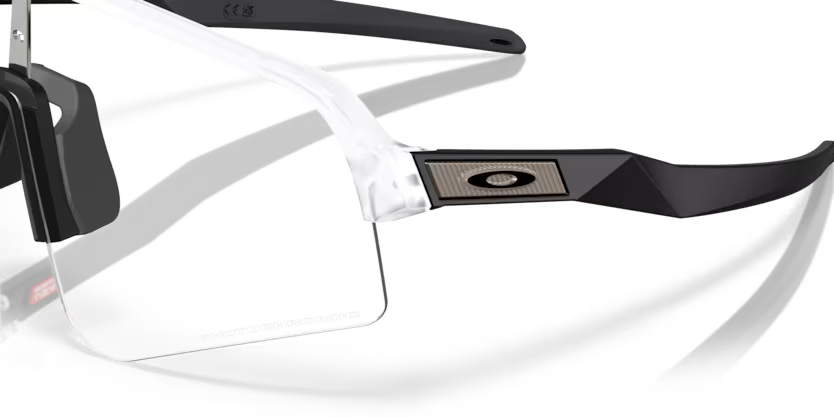 Oakley Sutro Lite Sweep 946539 Matte Clear Clear to Black Iridium Photochromic