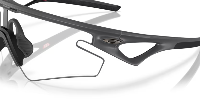 Oakley Sphaera Slash 949912 Carbon Clear to Black Iridium Photochromic