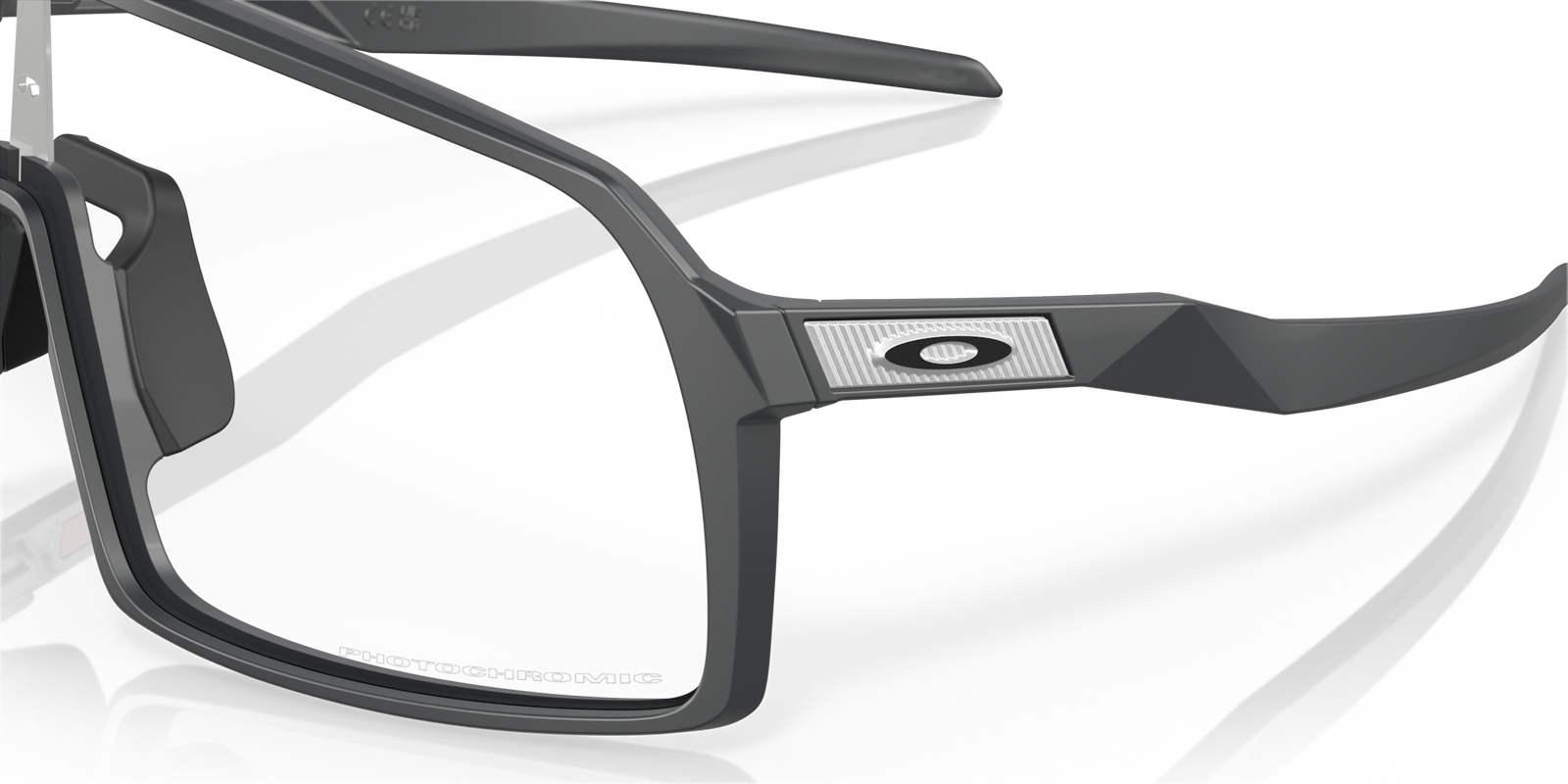 Oakley Sutro Matte Carbon Clear Photochromic