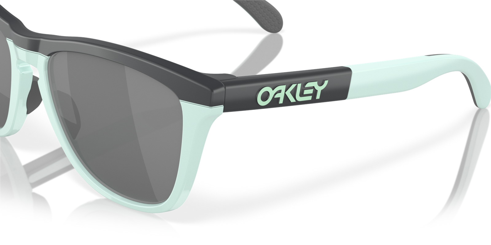 Oakley Frogskins Range Matte Carbon Blue Milkshake Prizm Black