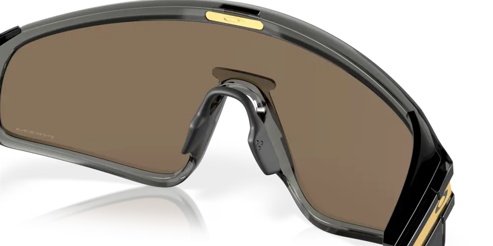 Oakley  Latch Panel Grey Smoke Prizm 24K